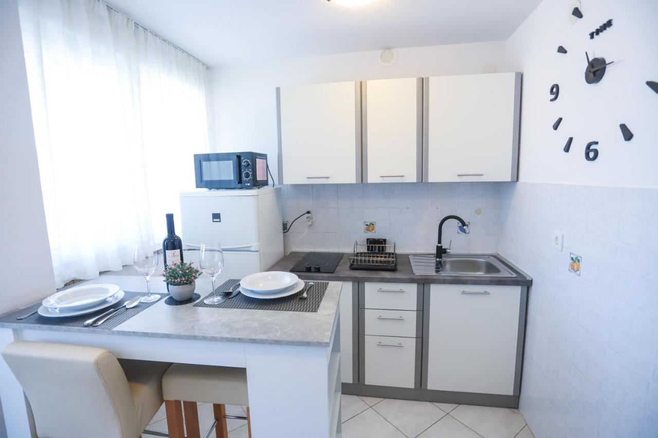 Apartment Ivica Пореч Екстериор снимка