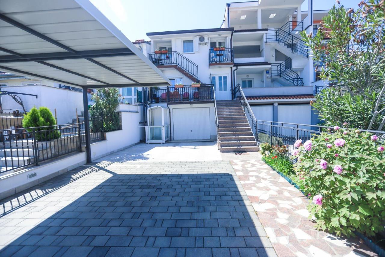 Apartment Ivica Пореч Екстериор снимка